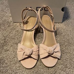 Aldo light pink/nude heels : 10